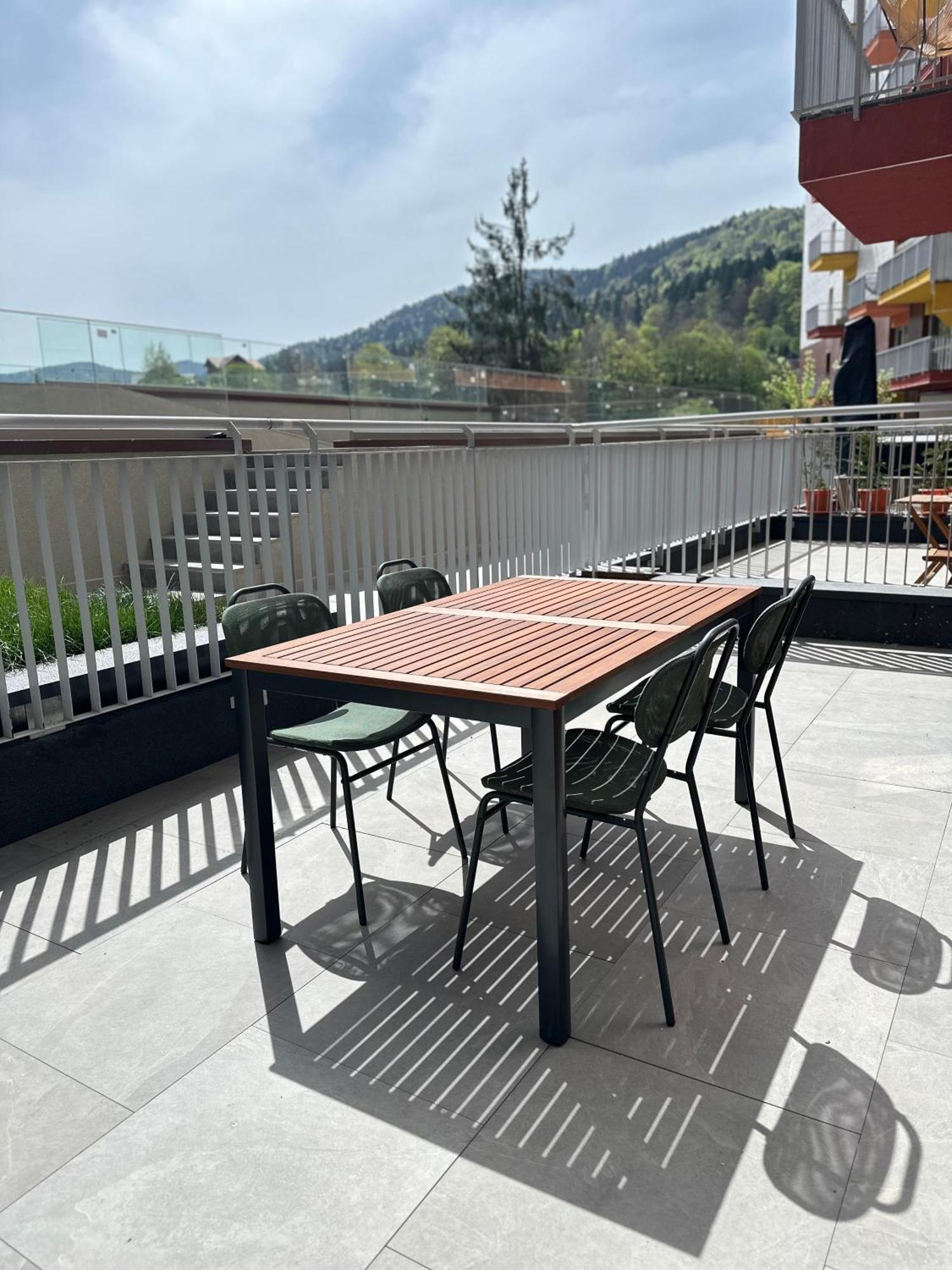 Joy Garden Apartment Sinaia Dış mekan fotoğraf